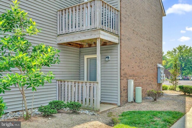 Building Photo - 601 Ravens Crest Dr