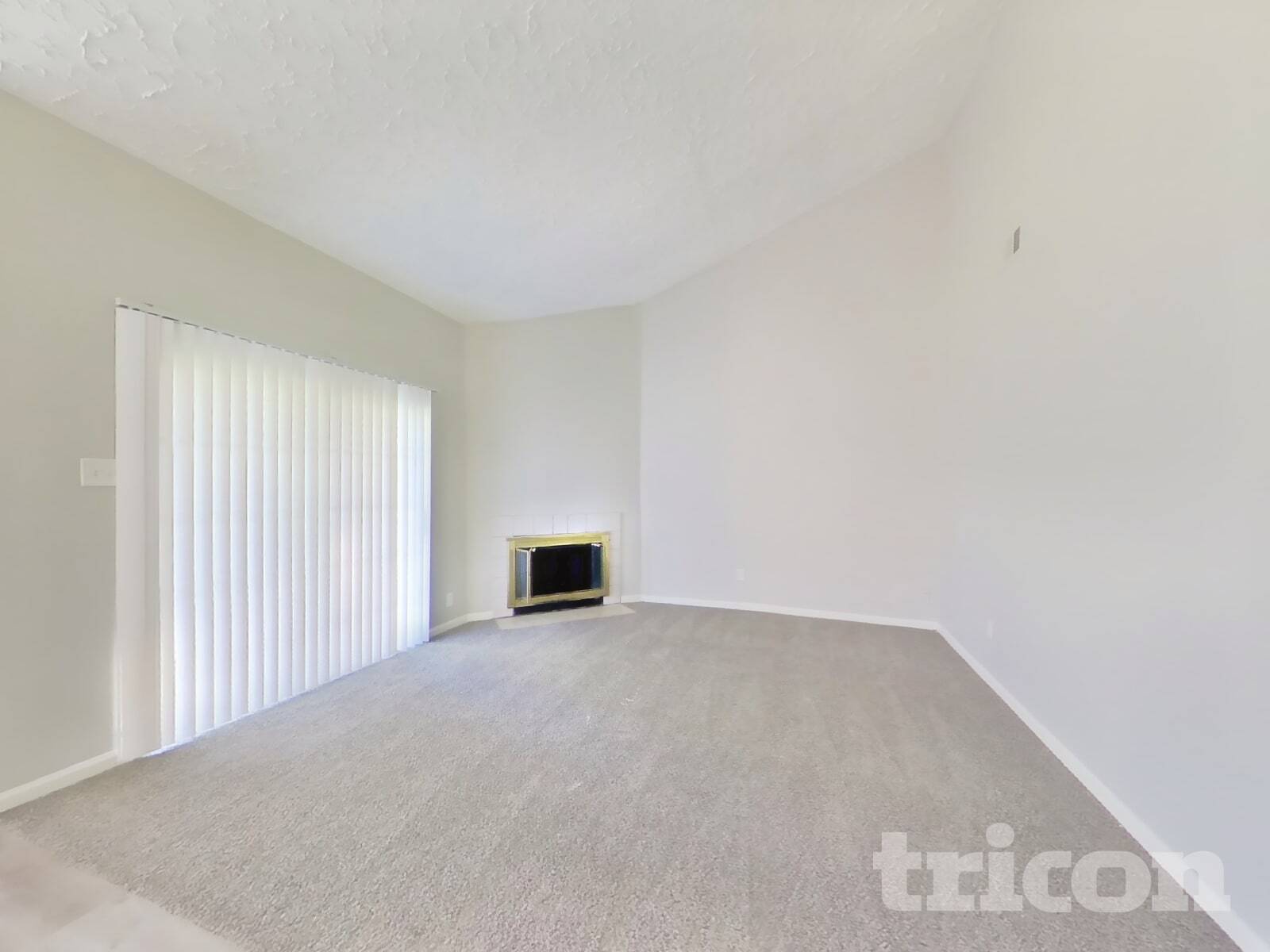 Building Photo - 10919 Almond Grove