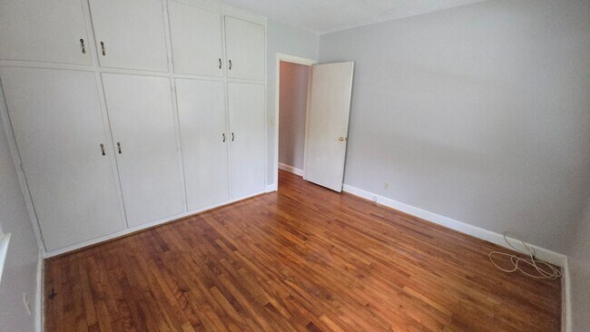 Building Photo - Forest Acres-Duplex