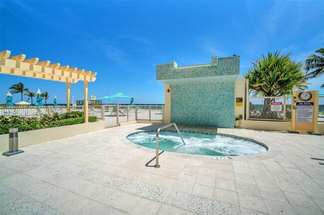 Building Photo - 2501 S Ocean Dr