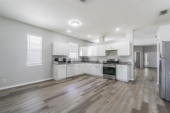 Building Photo - 13016 Terrace Brook Pl