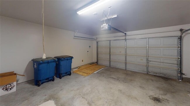 Building Photo - 21723 Chanas Ct