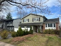 Building Photo - 448 W 4th Ave