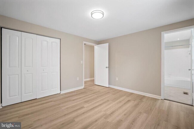 Building Photo - 1 Esmond Ct