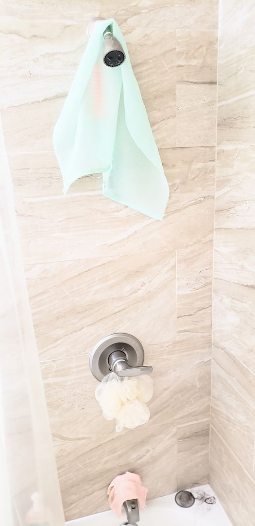 Building Photo - Iolani Court Plaza, Kapiolani, Renovated 1 Bederoom 1 Bathroom 1 Parking Condominium Centrally Lo...