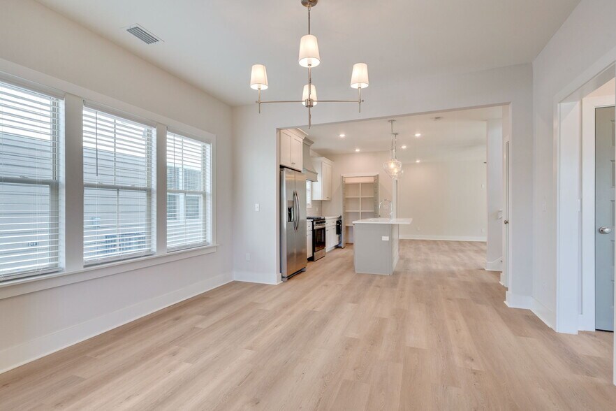 Building Photo - 4091 Ivy Green Trl