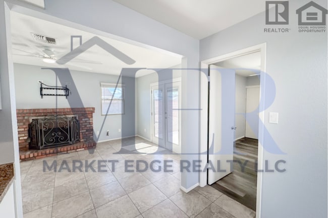 Building Photo - 3Bed/2Bath Home at Olive Ave/103rd Ave! Ready for Immediate Move-In! -- RV GATE! NO HOA!