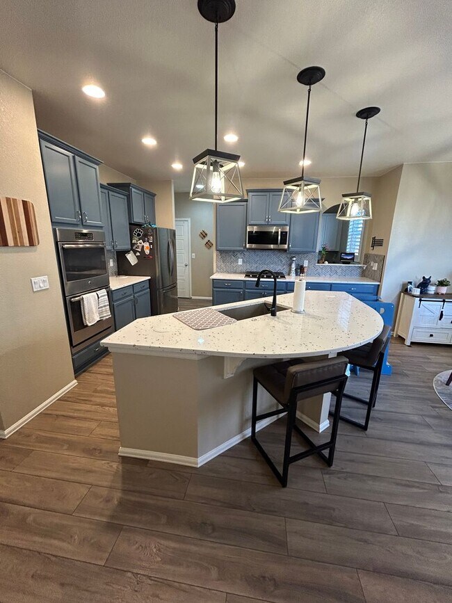 Building Photo - Spacious 5-Bed, 5-Bath Home in Erie’s Sunwest North Community