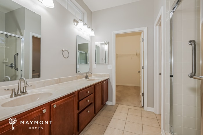 Building Photo - 20071 Heritage Point Dr