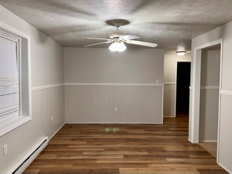 Building Photo - 44 Radio Station Rd