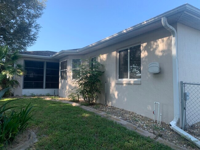 SIDE OF HOUSE - 9833 SW 61st Ct