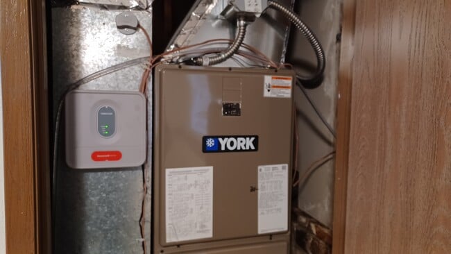 Building Photo - 11009 E Augusta Ct