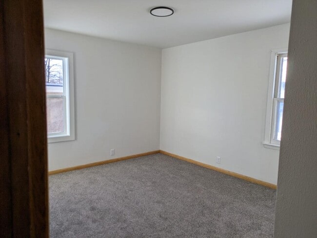 Building Photo - 2611 27th St