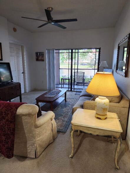 Building Photo - 2806 Veronia Dr