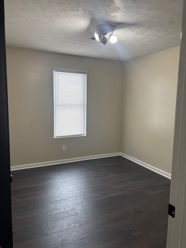 Building Photo - 203 Cypress St