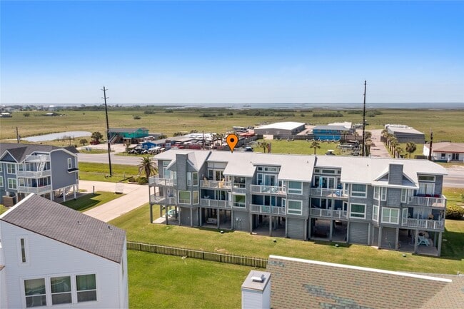 Building Photo - 17627 Termini-San Luis Pass Rd