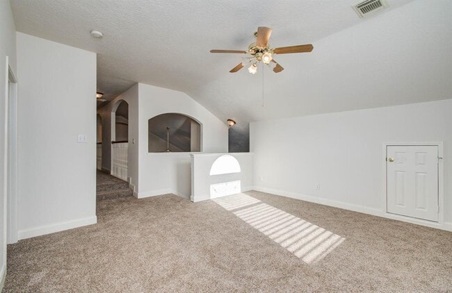 Building Photo - 2210 Waters Edge Ln
