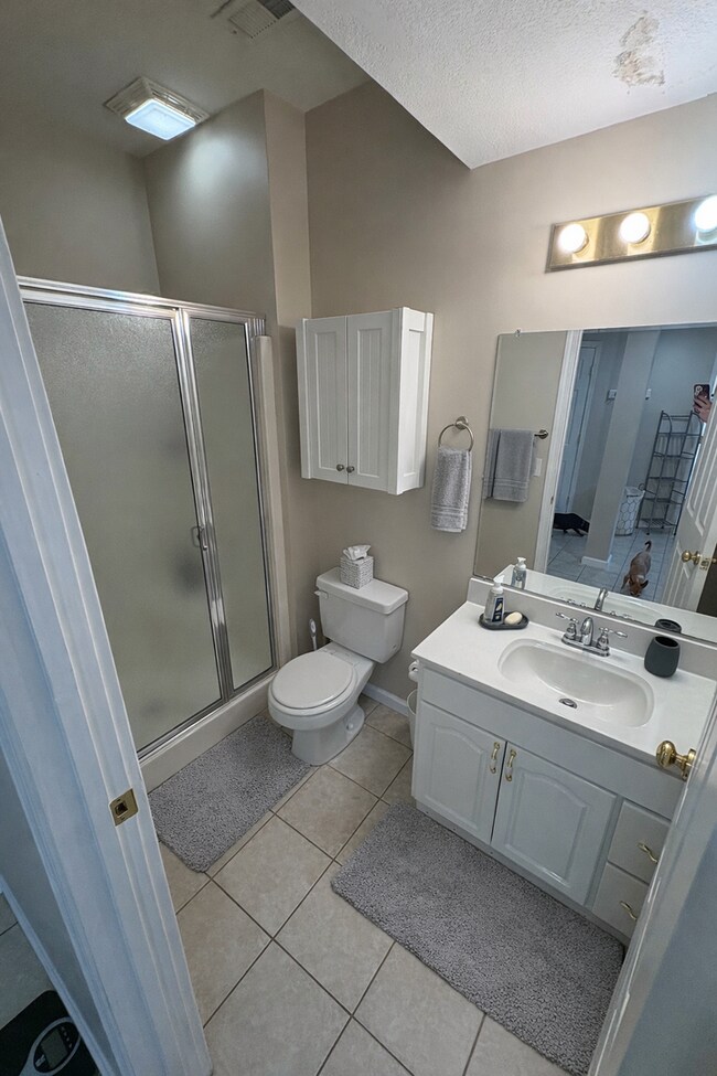 Building Photo - 30+ Day Stays | Fully Furnished 5 Bed Home w/Utilities included | 3 Car Garage | Great Community ...