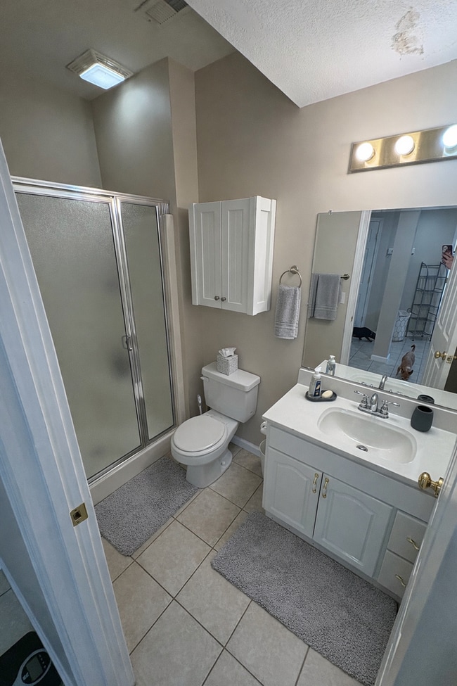 Building Photo - Beautiful 5 Bedroom 4.5 Bathroom Olathe Home with Finished Basement, 3-Car Garage & Flexible Furn...