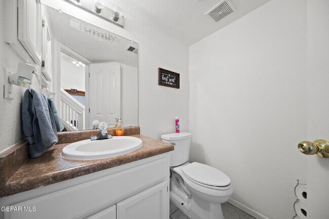 Building Photo - 14148 Patriot Point Dr