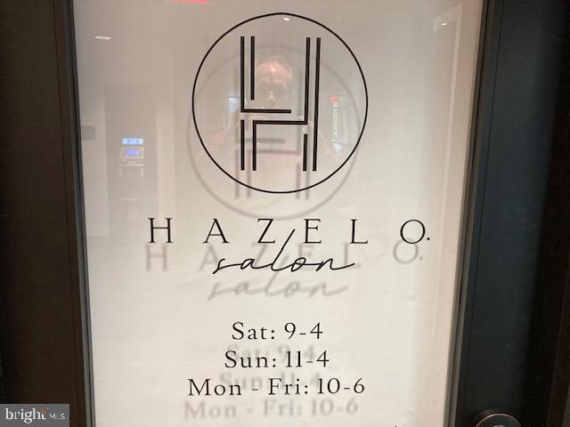 Building Photo - 5902 Mt Eagle Dr