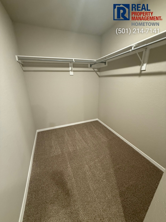 Building Photo - 6016 Croft Avenue-
