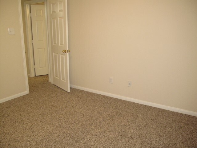 Building Photo - 3142 Rendezvous Ct