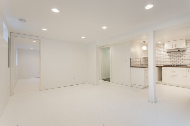 Building Photo - se54th