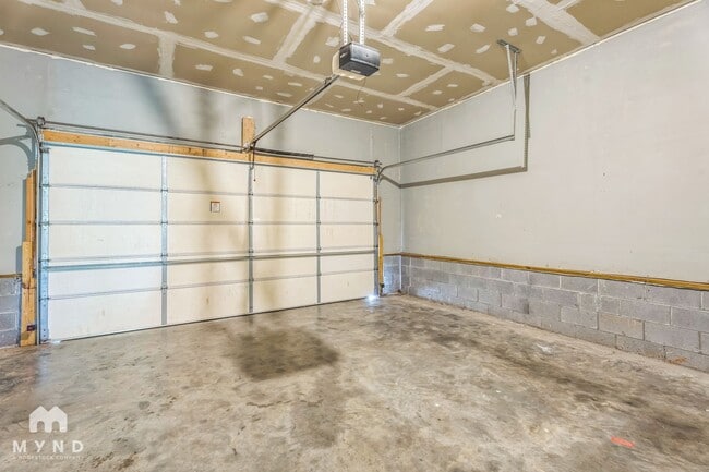 Building Photo - 56 Boone Dr