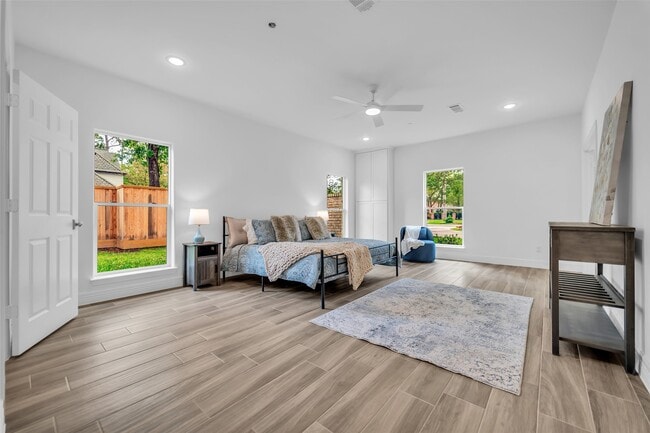 Building Photo - 11314 Williamsburg Dr