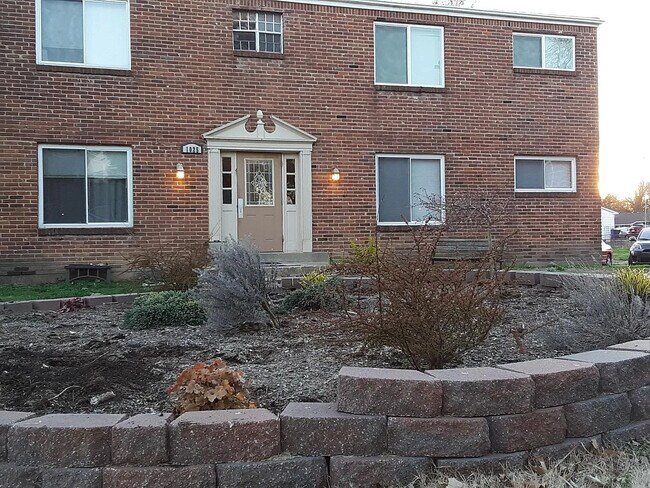 Building Photo - 1025 Shackelford Rd