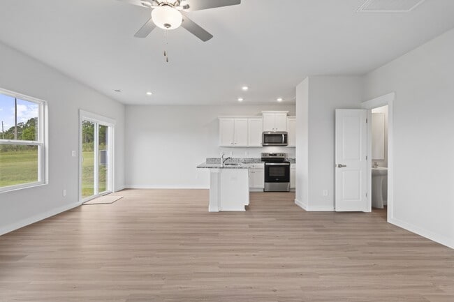 Building Photo - 1031 Peaceful Fawn Dr
