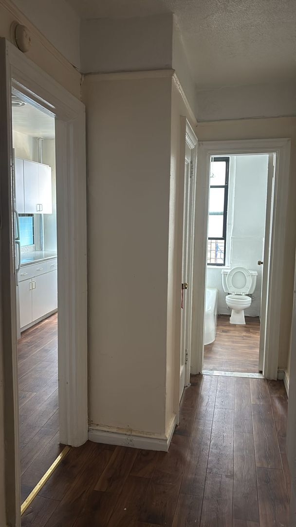 Building Photo - 1265