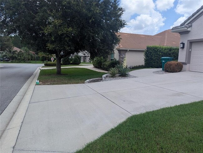 Building Photo - 760 N Hunt Club Dr