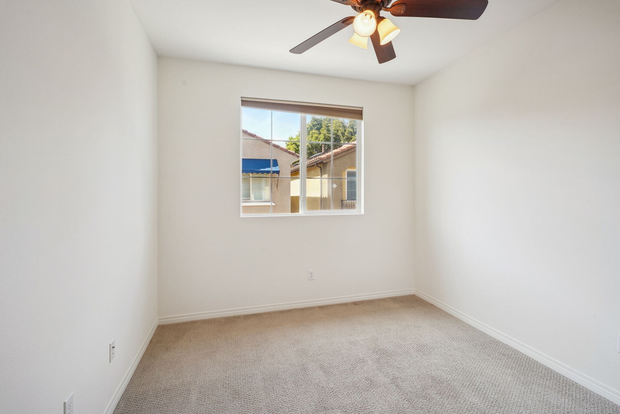 Building Photo - 5858 Levi Ln