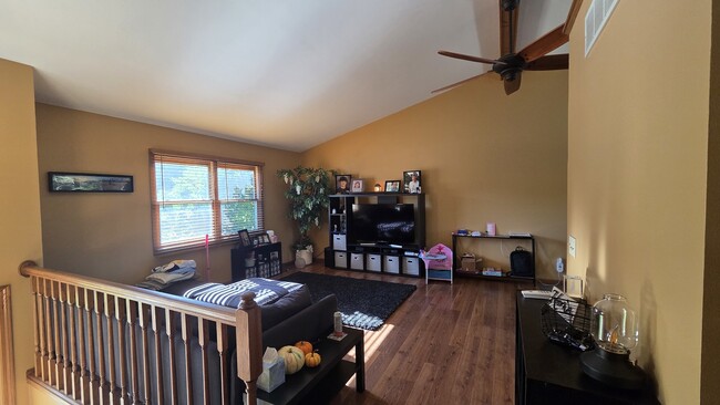 Building Photo - 3611 Fawn Ln