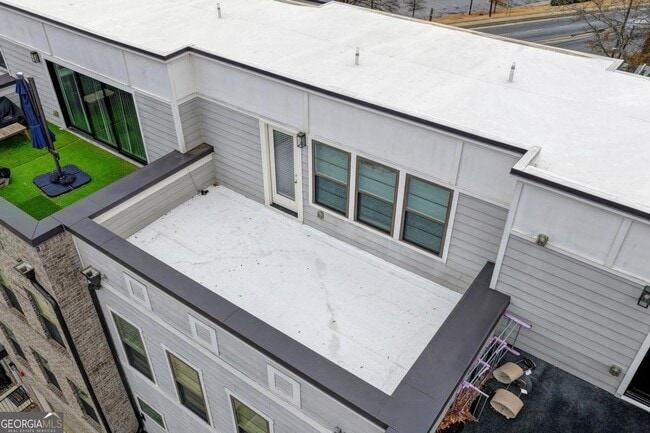 Building Photo - 2083 Holtz Ln