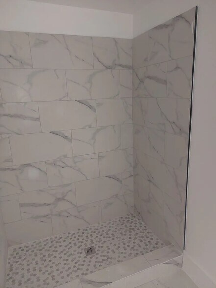 Building Photo - 18612 Baughman Dr