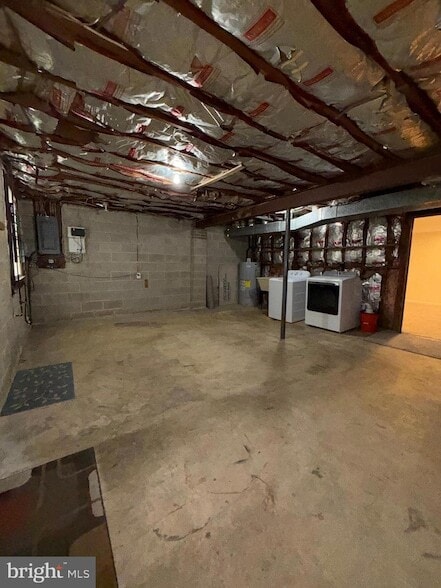 Building Photo - 6526 Beechwood Dr