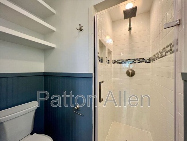 Building Photo - 3 Mt Royal Dr