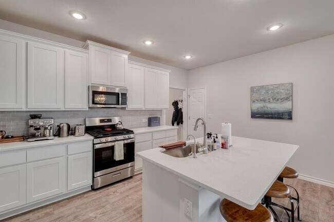 Building Photo - 5313 Mulberry Grove Ln