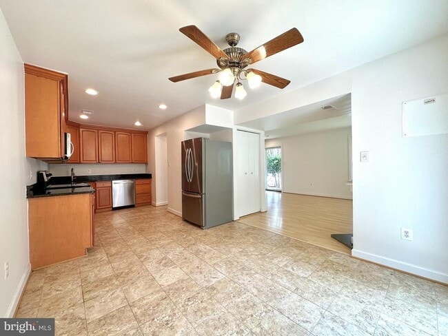 Building Photo - 18722 Paprika Ct