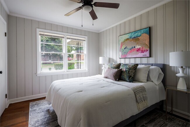 Building Photo - Charming 3-Bedroom Brick Home – Comfort, S...
