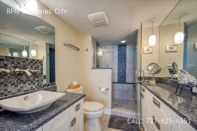 Building Photo - 17400 Gulf Blvd