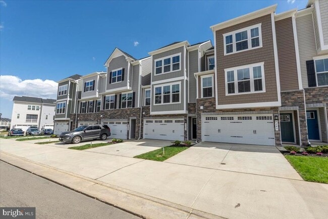 Building Photo - 9287 Tanfield Dr