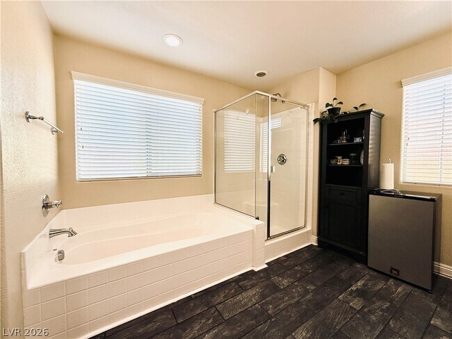 Building Photo - 6544 Claystone Creek Ct