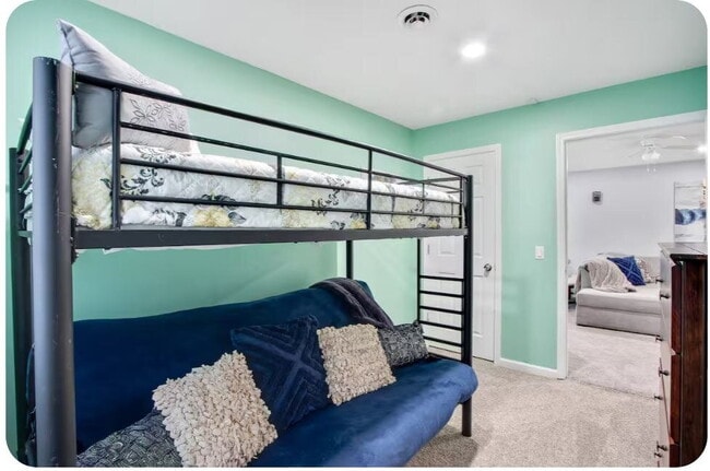 Building Photo - Furnished 3-Bedroom Apartment with Private Entrance and Free Laundry