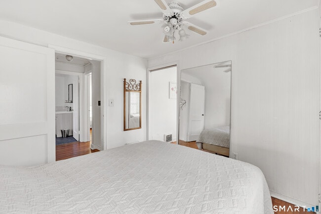 Building Photo - 124 Stiles St