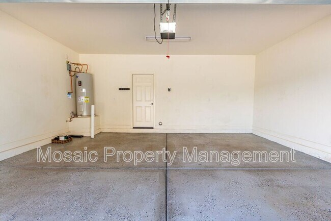 Building Photo - 4046 S 58th Ln