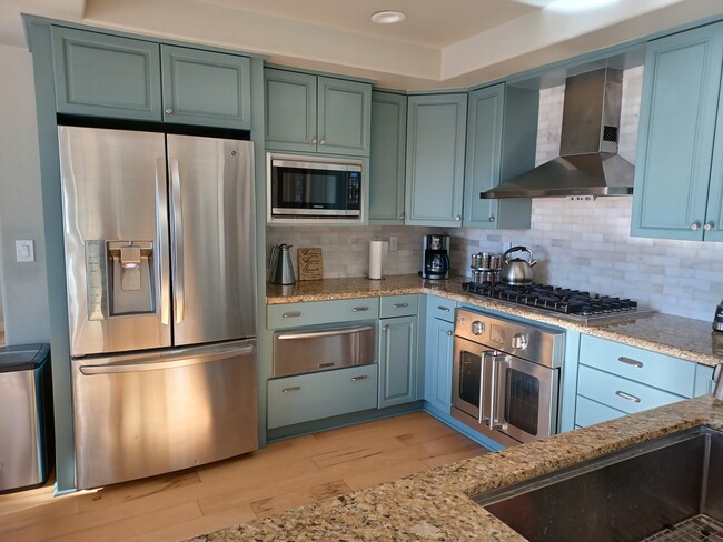 Building Photo - 8169 Sedona Sunrise Dr
